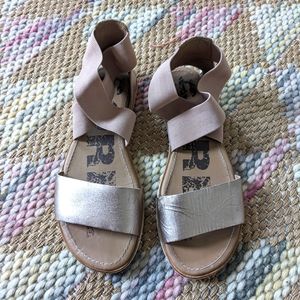 Sorel Ella Cross strap